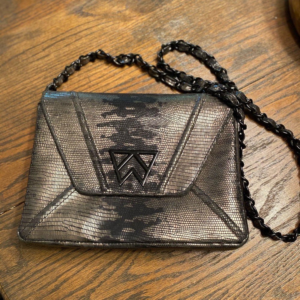 Kelly Wynne Handbag